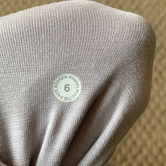 cream lululemon align 28’ size 6 - Picture 4 of 4